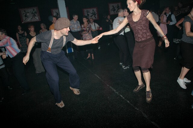 min 2007 11 10 fous swing 433